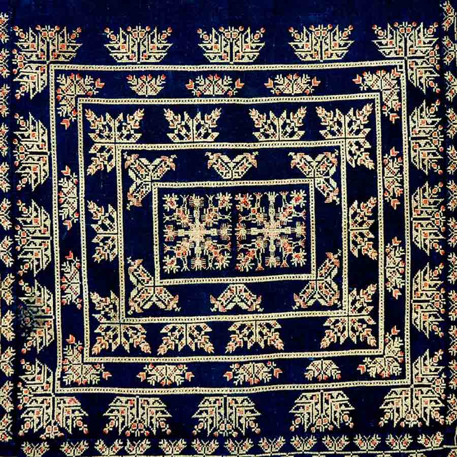 baby-carrier-miao-con-ricamo-finissimo