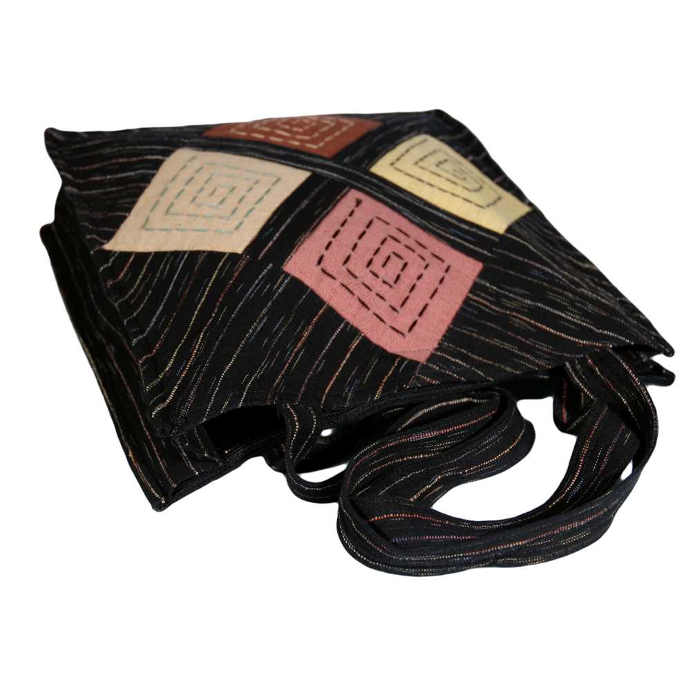 borsa-thailandese-quadrata-rombi-e-righe