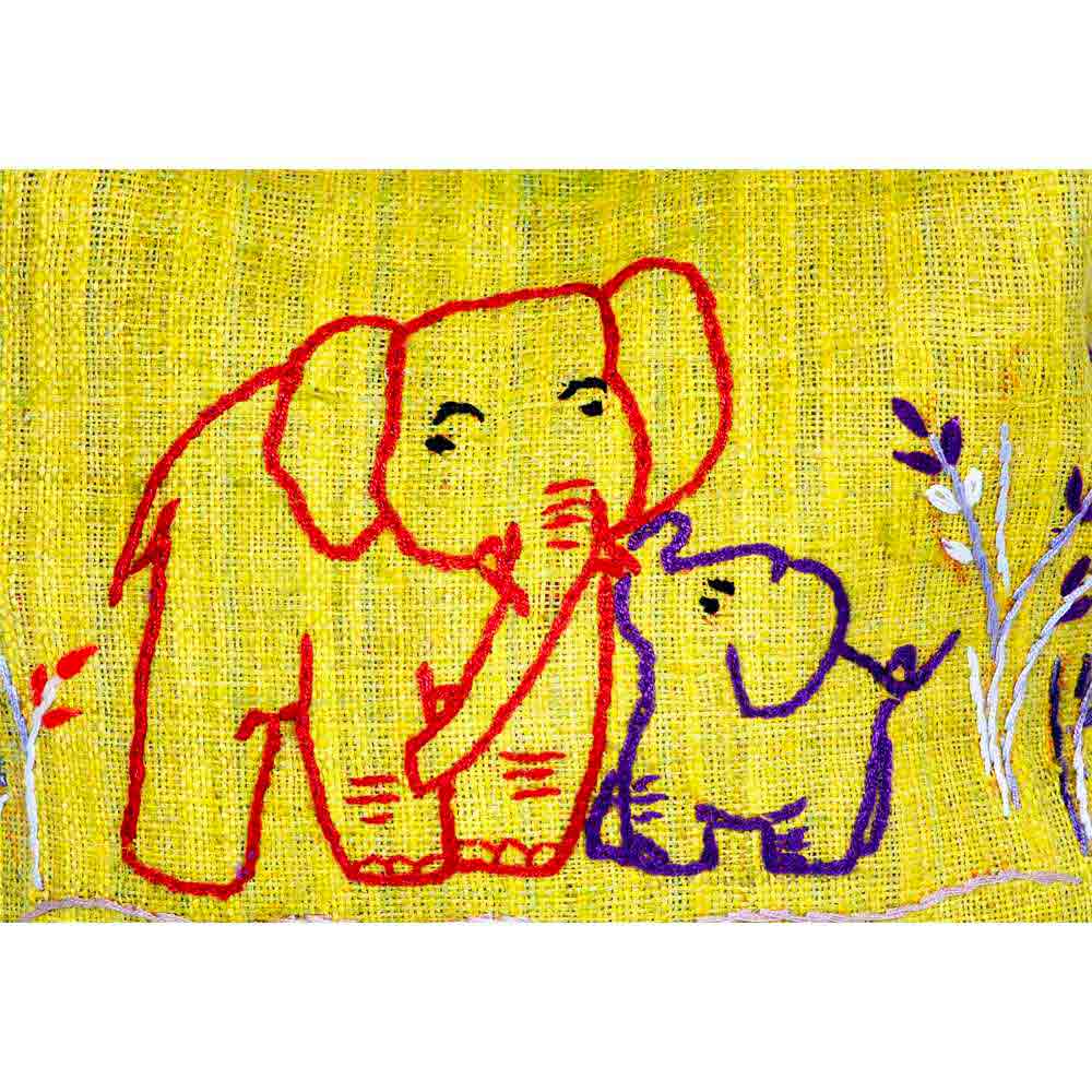 borsa-in-canapa-ricamata-con-manici-in-bamboo