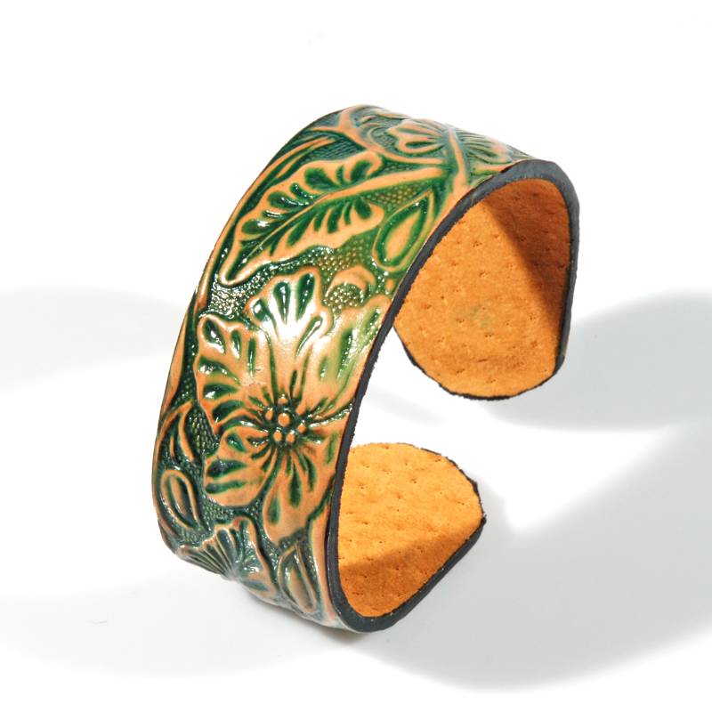 bracciale-in-cuoio-inciso-verde