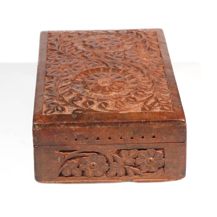 cofanetto-afghano-in-legno-intarsiato