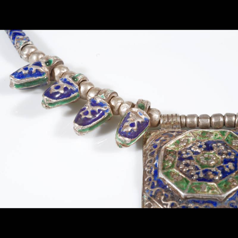 collana-sindhi-in-argento-e-smalti