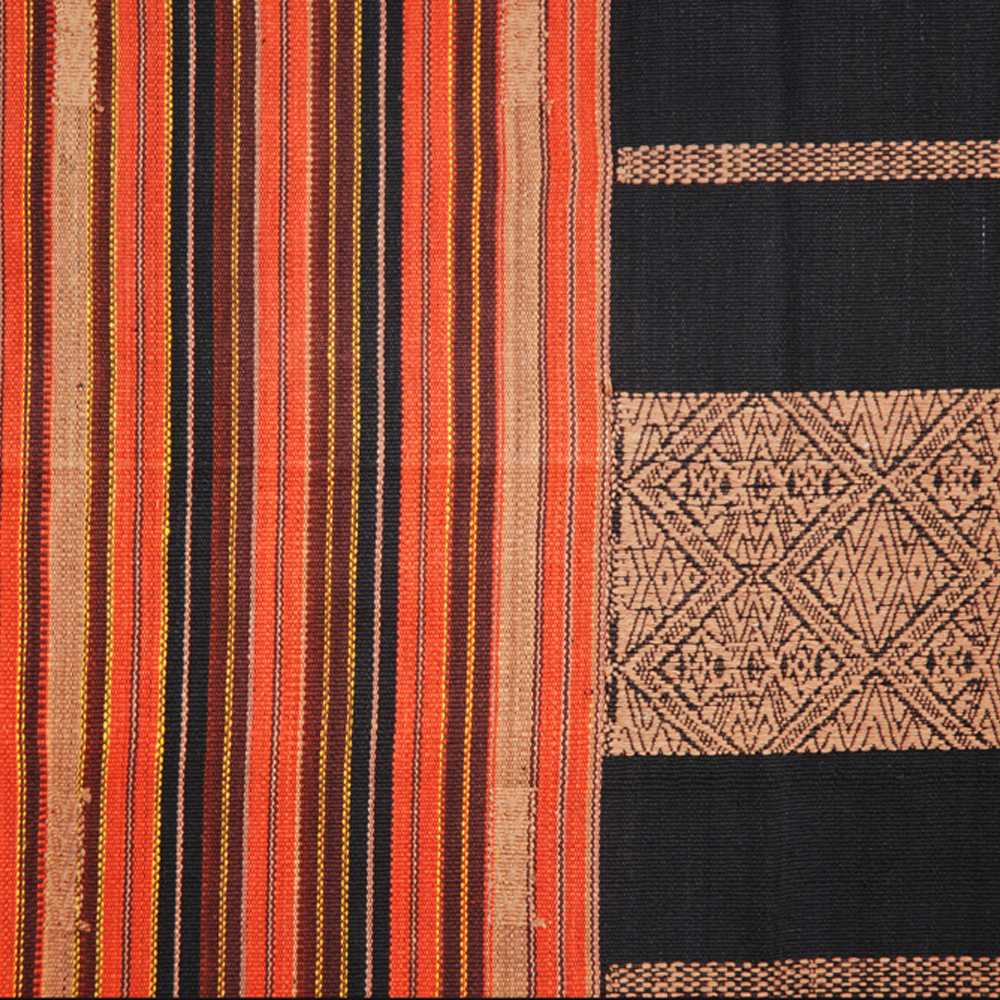 coperta-naga-motivo-geometrico-rossa-e-nera