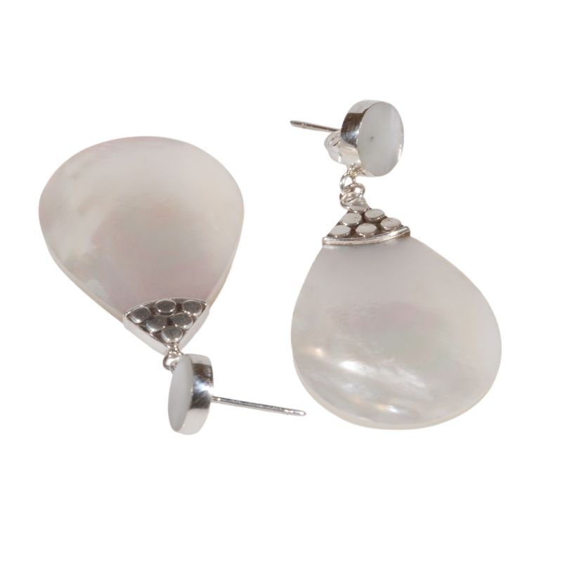 orecchini-in-argento-e-madreperla-a-goccia