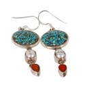 Orecchini in argento, corallo, turchese e perle