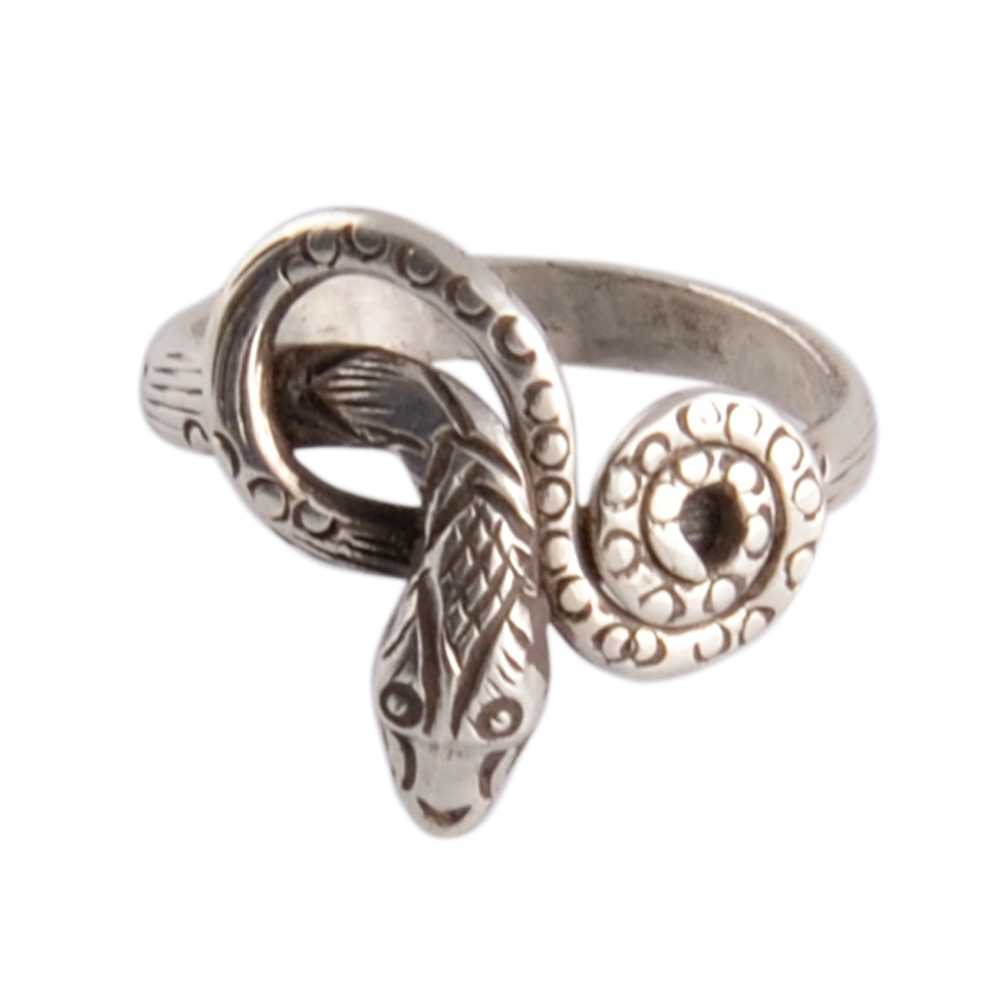 Anello in argento con serpente